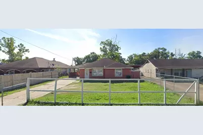 3147 Golfcrest Boulevard, Houston, TX 77087 - Photo 1