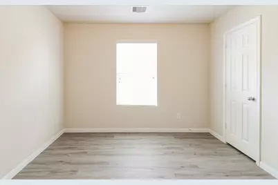6301 Hogue Street, Houston, TX 77087 - Photo 9