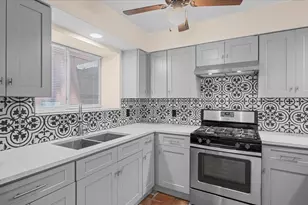 14923 Big Spring Cir, Willis, TX 77378 - Photo 9