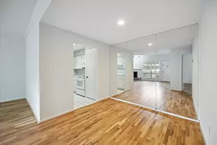 1100 Augusta Dr, Houston, TX 77057 - Photo 7