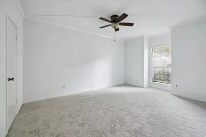 1100 Augusta Drive #63, Houston, TX 77057 - Photo 9