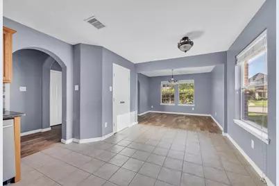 10514 Lauren Creek Drive, Baytown, TX 77523 - Photo 7