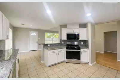 17150 Summer Hollow Drive, Sugar Land, TX 77498 - Photo 5