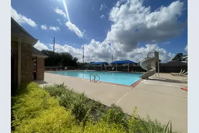 17150 Summer Hollow Drive, Sugar Land, TX 77498 - Photo 13