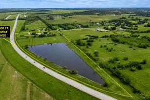 697 E County Road 341, Angleton, TX 77515 - Photo 1