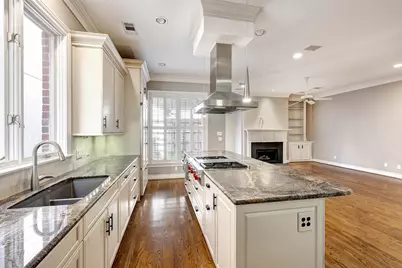 1226 Ripple Creek Drive, Houston, TX 77057 - Photo 13