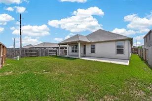 7703 Coral Ky Dr, Cypress, TX 77433 - Photo 39