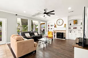 15214 Walden Park Ct, Houston, TX 77049 - Photo 17