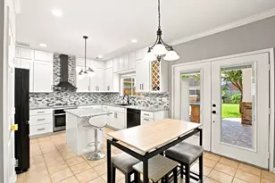 15214 Walden Park Ct, Houston, TX 77049 - Photo 13