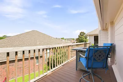 15214 Walden Park Court, Houston, TX 77049 - Photo 33