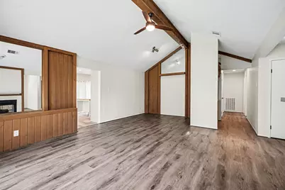 1723 Linfield Way, Houston, TX 77058 - Photo 9