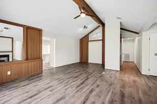 1723 Linfield Way, Houston, TX 77058 - Photo 9