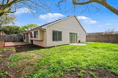 1723 Linfield Way, Houston, TX 77058 - Photo 21