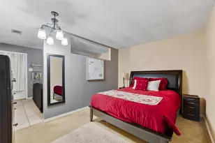 10313 Chadwick St, Houston, TX 77029 - Photo 25