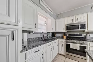 10313 Chadwick St, Houston, TX 77029 - Photo 17