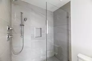 1701 Hermann Dr, Houston, TX 77004 - Photo 9