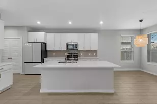 1907 Scarlet Yaupon Wy, Conroe, TX 77301 - Photo 3