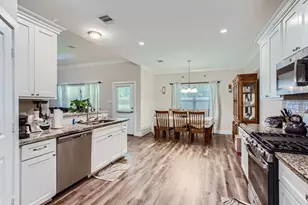 418 Pebble Dr, Dayton, TX 77535 - Photo 11