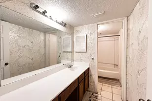 8359 Sands Point Dr, Houston, TX 77036 - Photo 11