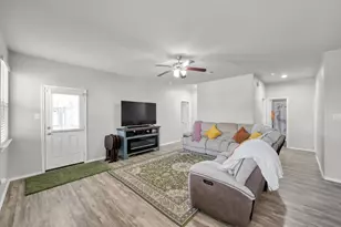 2315 Strong Horse Dr, Conroe, TX 77301 - Photo 13