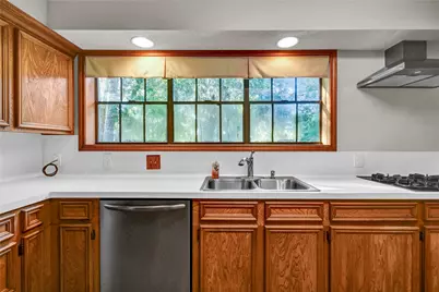 235 S Amherst Drive, West Columbia, TX 77486 - Photo 13