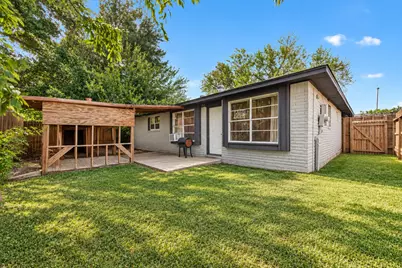 4845 E Ridge Creek Drive, Houston, TX 77053 - Photo 11