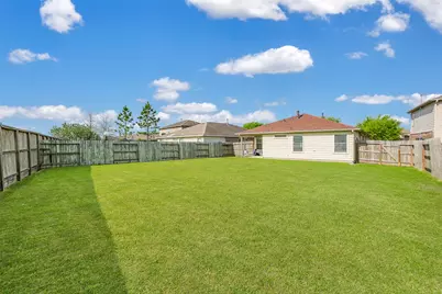 1015 Honeysuckle Vine Drive, Rosenberg, TX 77469 - Photo 25