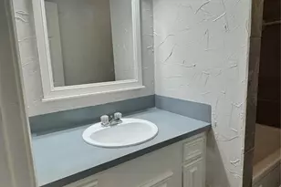 107 E Willowick Ave, Friendswood, TX 77546 - Photo 13