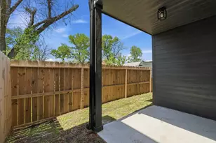 8805 Parkway Dr, Houston, TX 77088 - Photo 23