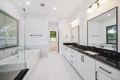 1201 Confederate Road, Houston, TX 77055 - Photo 11