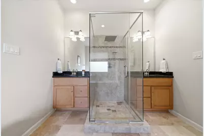 629 W 8th Street, Houston, TX 77007 - Photo 17