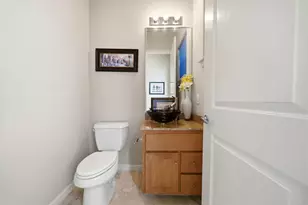 629 W 8th St, Houston, TX 77007 - Photo 13