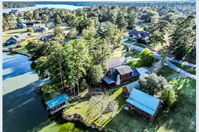 52 Hunters Creek Drive, Huntsville, TX 77340 - Photo 45
