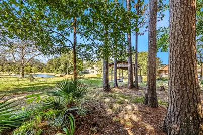 52 Hunters Creek Drive, Huntsville, TX 77340 - Photo 31
