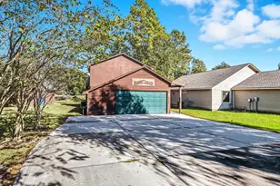 52 Hunters Creek Dr, Huntsville, TX 77340 - Photo 43