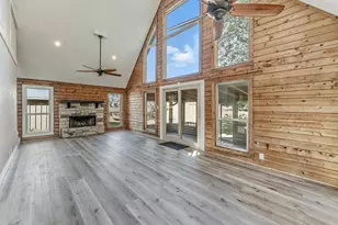 52 Hunters Creek Dr, Huntsville, TX 77340 - Photo 9