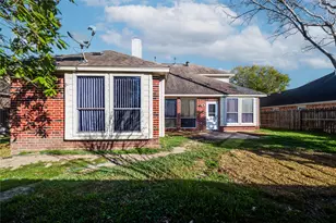 130 Annes Way, Stafford, TX 77477 - Photo 25