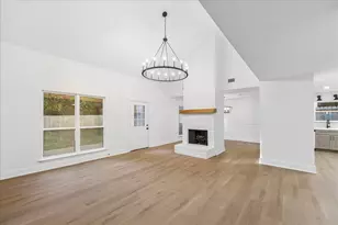 85 Yewleaf Dr, The Woodlands, TX 77381 - Photo 5