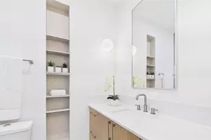 606 Skyland Terrace Way, Houston, TX 77009 - Photo 11