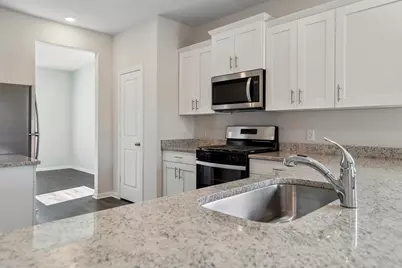 15875 Berry Hill Drive, Conroe, TX 77303 - Photo 9