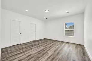 9103 Grady St, Houston, TX 77016 - Photo 13