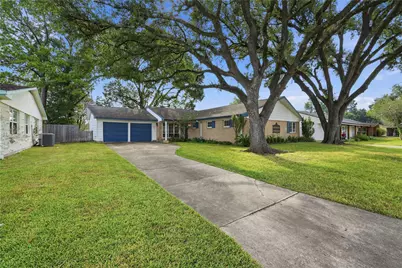9811 Greenwillow Street, Houston, TX 77096 - Photo 1