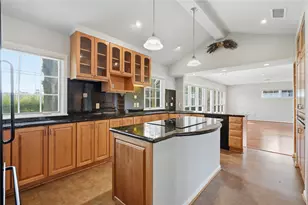 9811 Greenwillow St, Houston, TX 77096 - Photo 9
