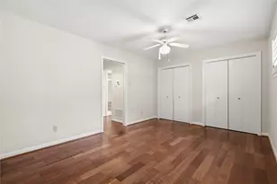 9811 Greenwillow St, Houston, TX 77096 - Photo 15