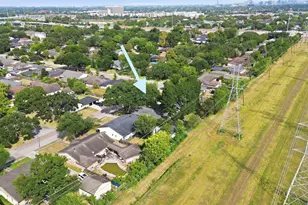 9811 Greenwillow St, Houston, TX 77096 - Photo 41