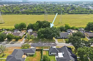 9811 Greenwillow St, Houston, TX 77096 - Photo 27