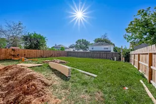 15821 Beechnut St, Houston, TX 77083 - Photo 25