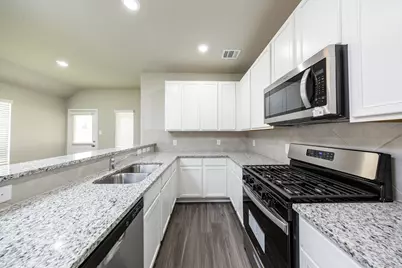 3809 Alexus Drive, Conroe, TX 77301 - Photo 9