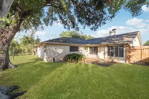 6742 Indian Lake Dr, Houston, TX 77489 - Photo 27