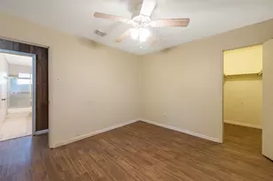 6742 Indian Lake Dr, Houston, TX 77489 - Photo 19